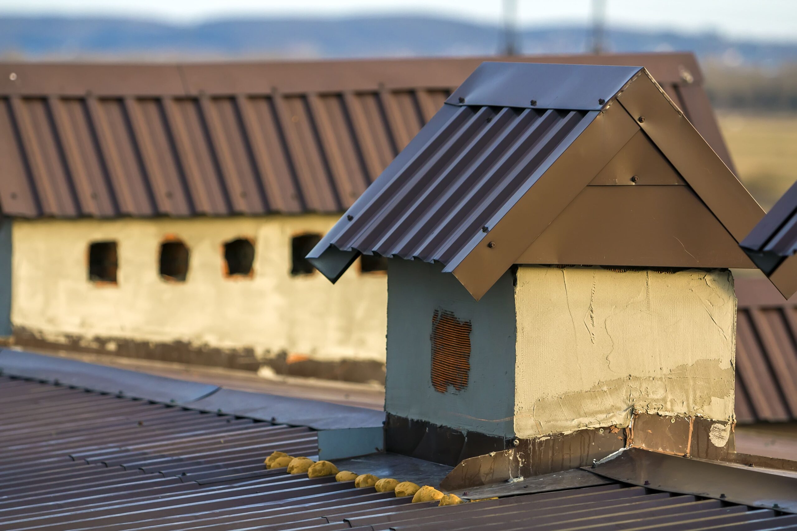 how long does a tin roof last​